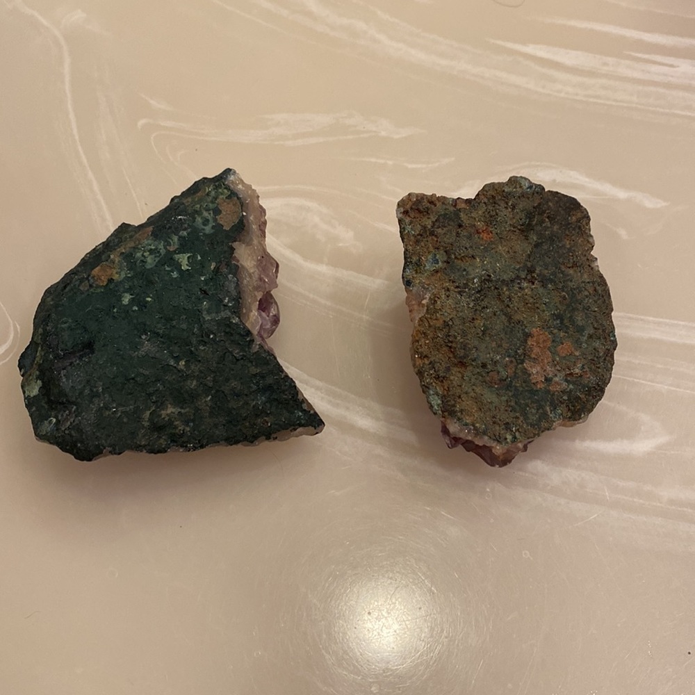 2 Amethyst Geodes - Picture 3 of 5